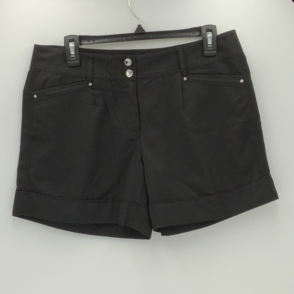 White House Black Mkt Shorts Size 6 with 5” inseam